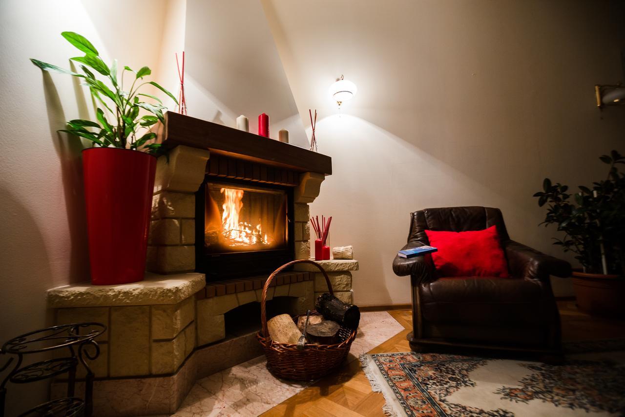 Auberge de jeunesse Interhouse Almaty Extérieur photo