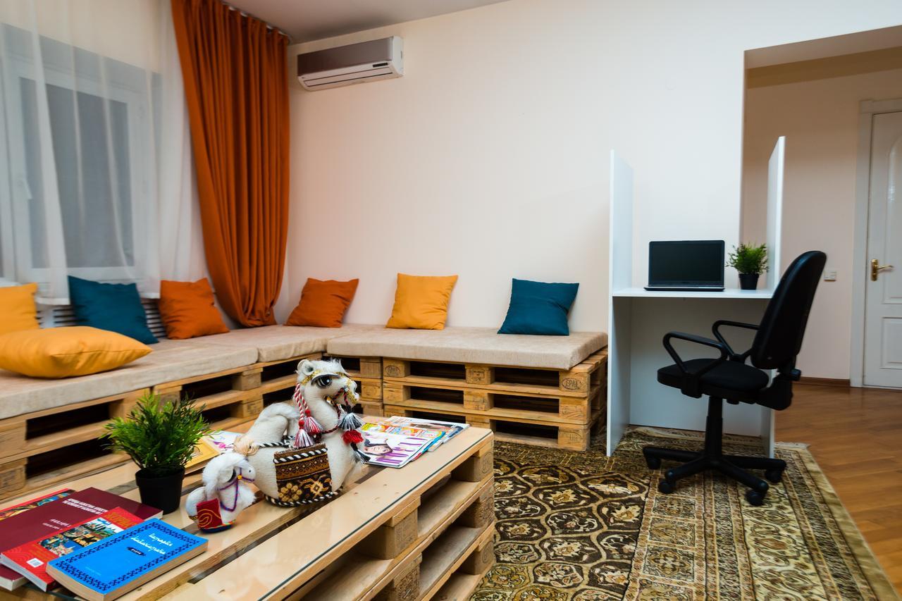 Auberge de jeunesse Interhouse Almaty Extérieur photo