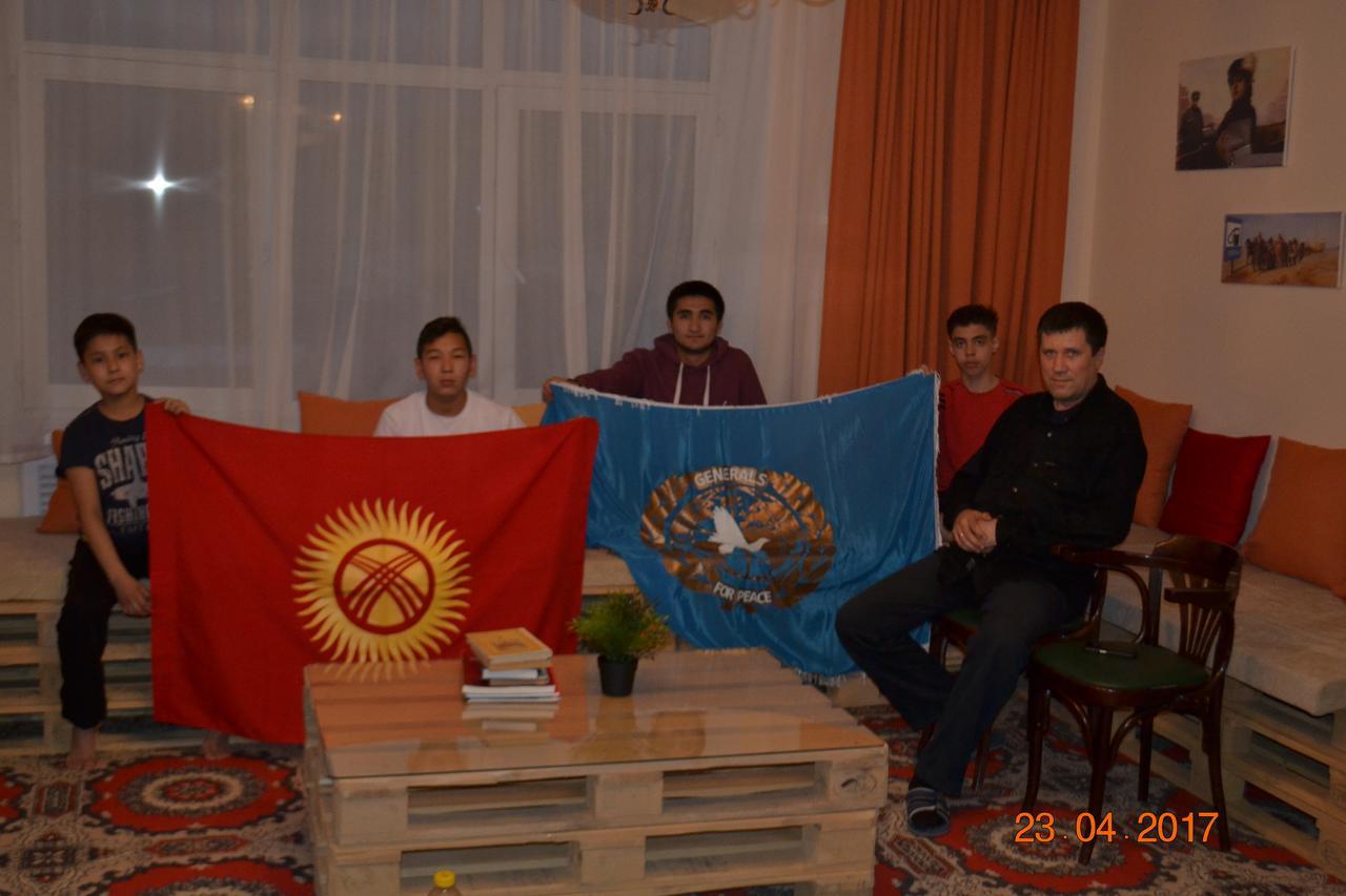 Auberge de jeunesse Interhouse Almaty Extérieur photo